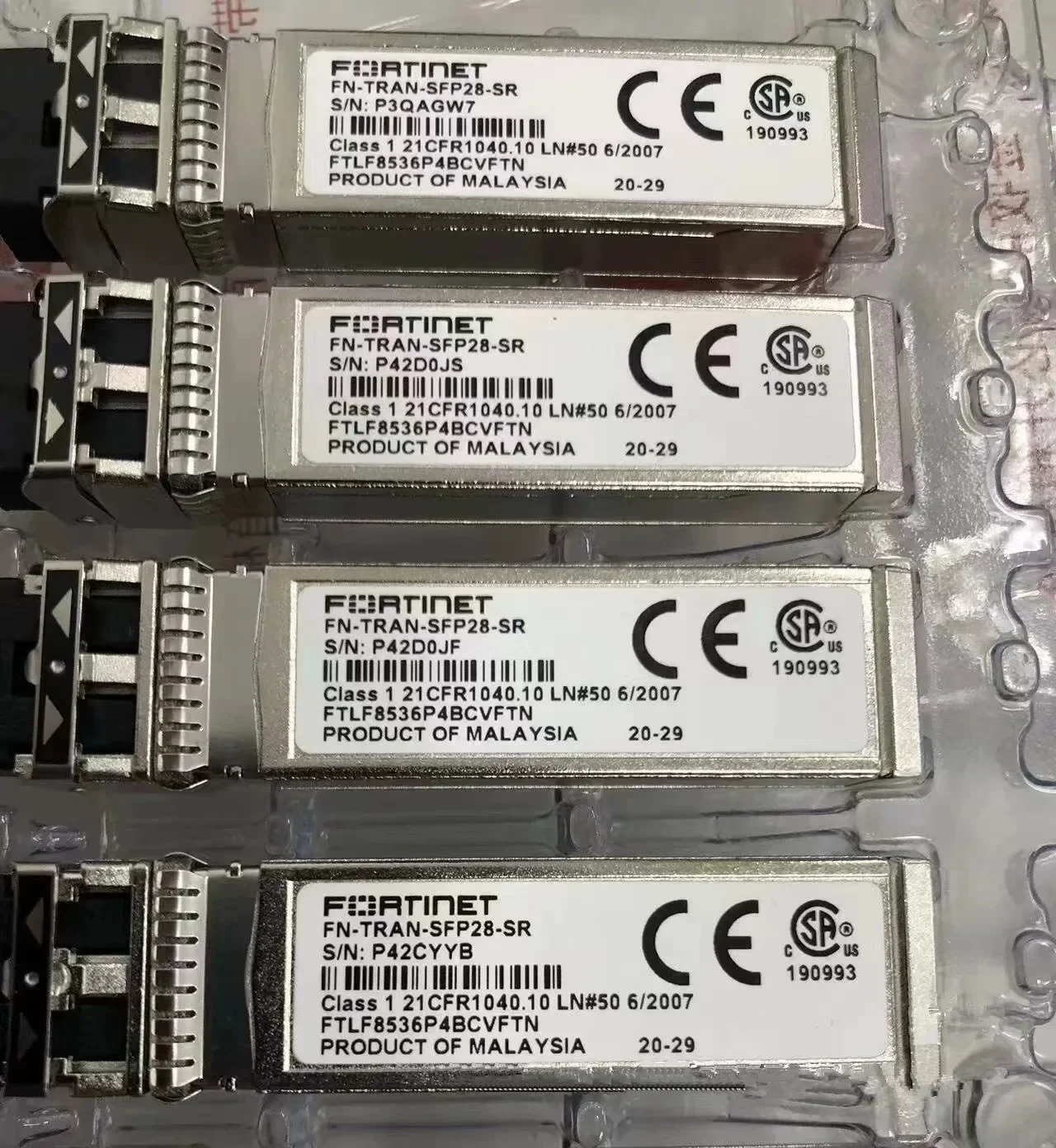 FORTINET Transceptor SFP 32GB Fibra Óptica FN-TRAN-SFP28-SR/FTLF8536P4BCVFTN 32G Interruptor Óptico