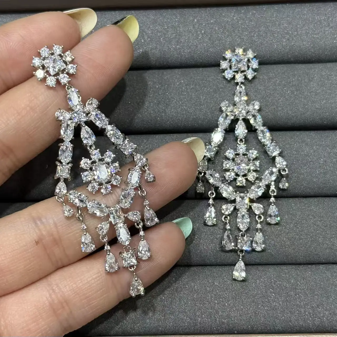 Vintage Triangle Outline Tassel Earrings for Women, Light Luxury Multi-color Long Dangling Earrings, Stage & Evening Party Decor