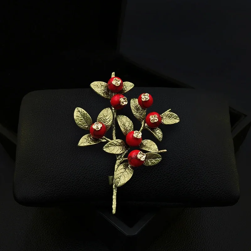 

2008 Red Persimmon Fruit Brooch Exquisite High-End Retro Pin Luxury Suit Neckline Corsage Clothes Accessories Lucky Jewelry Pin