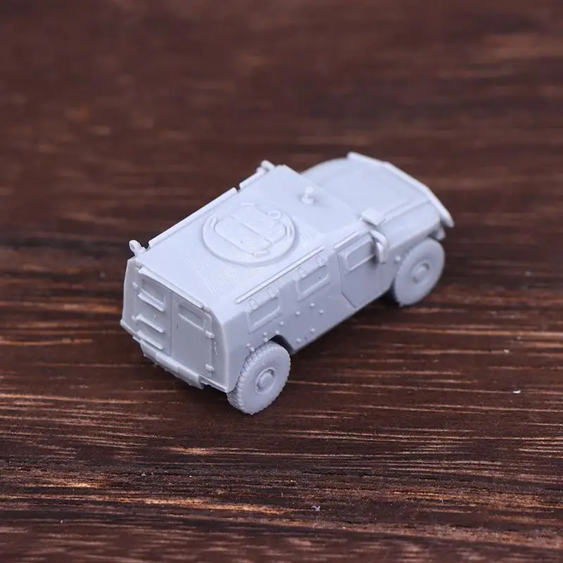 1:144GAZ Tigr نموذج مركبة مدرعة خفيفة-طقم شاحنة روسية مع هيكل مفصل، مصبوب من الراتنج للعرض والديورما