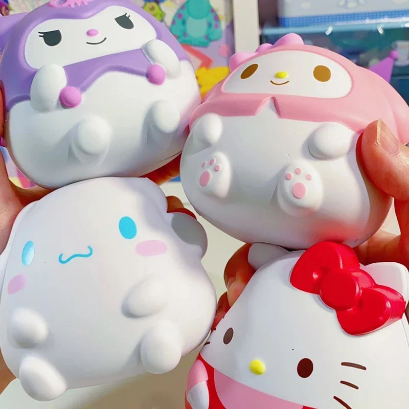 Sanrio juguete para aliviar el estrés Hello Kitty pellizco de mano juguete de descompresión Kuromi Cinnamoroll lindo dibujo animado muñeca de rebote lento regalo curativo