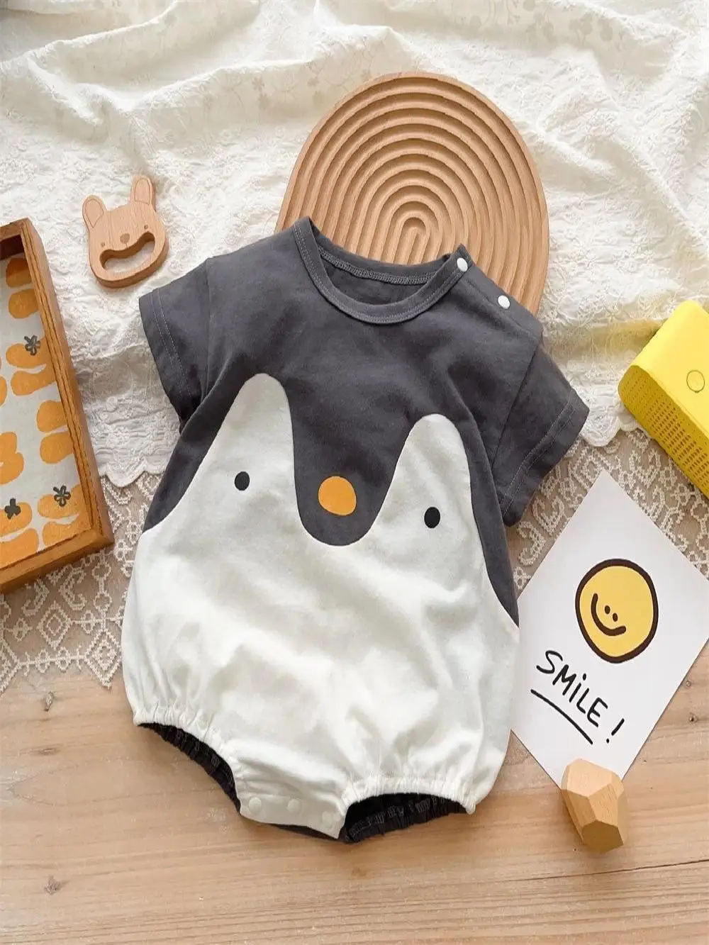 Body de Bebê Unissex de Verão com Estampa de Pinguim Fofo, Manga Curta, Conjunto Moderno para Meninos e Meninas