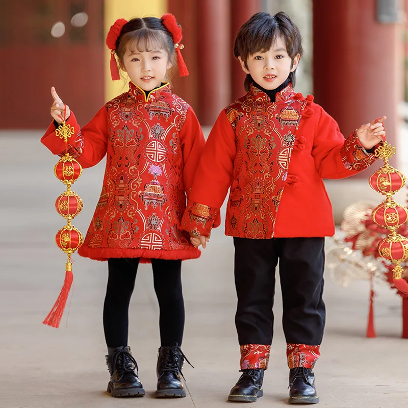 Téli gyerekek Új Esztendő ruhák gyerekeknek lányok ruhát Csípős íz Angol kosztüm cheongsam hanfu ruhát fiúk Bronzszínű kabátok Csípős íz Angol kosztüm