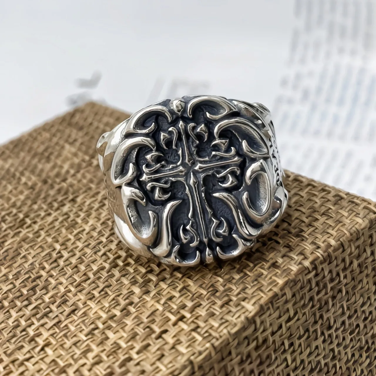 

Fashionable brand s925 silver jewelry trendymen large circle domineering stylish poplar retro thai silver cross ring