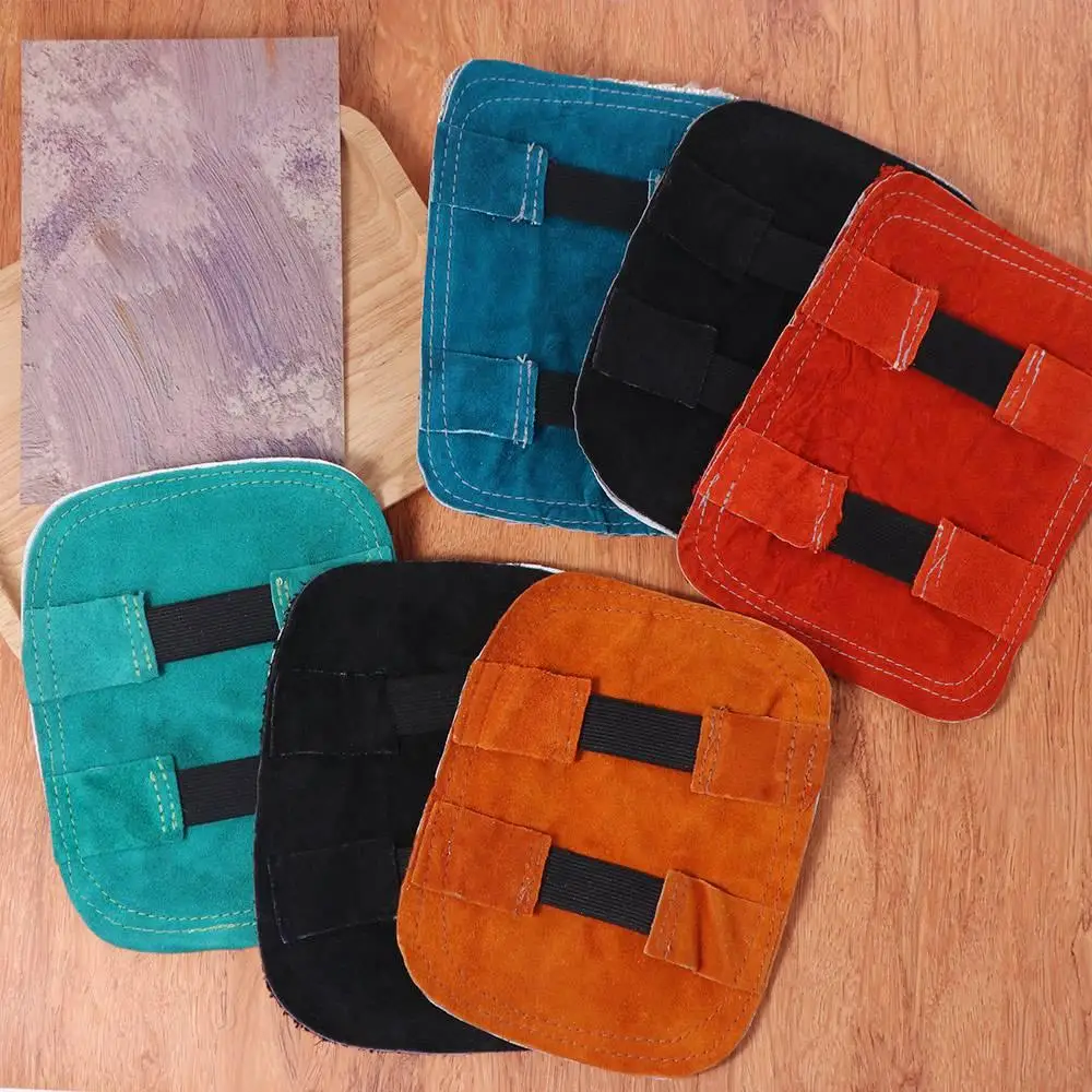 ارتفاع درجة الحرارة مقاومة قفازات لحام وسادة سماكة مريحة الألومنيوم عودة لحام وسادة اليد جلد البقر الألومنيوم احباط