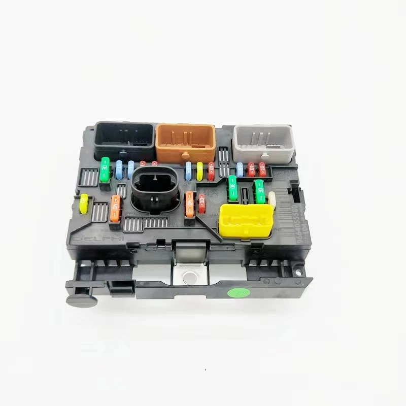 Suitable for Peugeot 307 1007 207CC Engine vehicle servo box fuse box Citroen triumph Checking Stand And  Engine Fuse box 6500FH