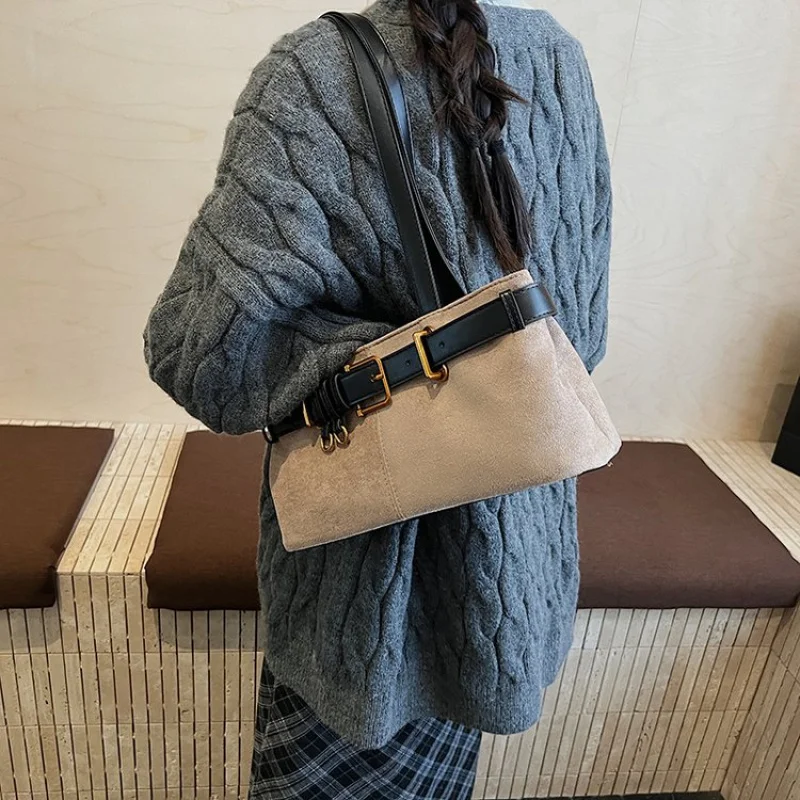 

Высококачественная женская роскошная большая сумка в классическом парижском стиле и магнитной застежкой, подходящая для рабочих женщин ​