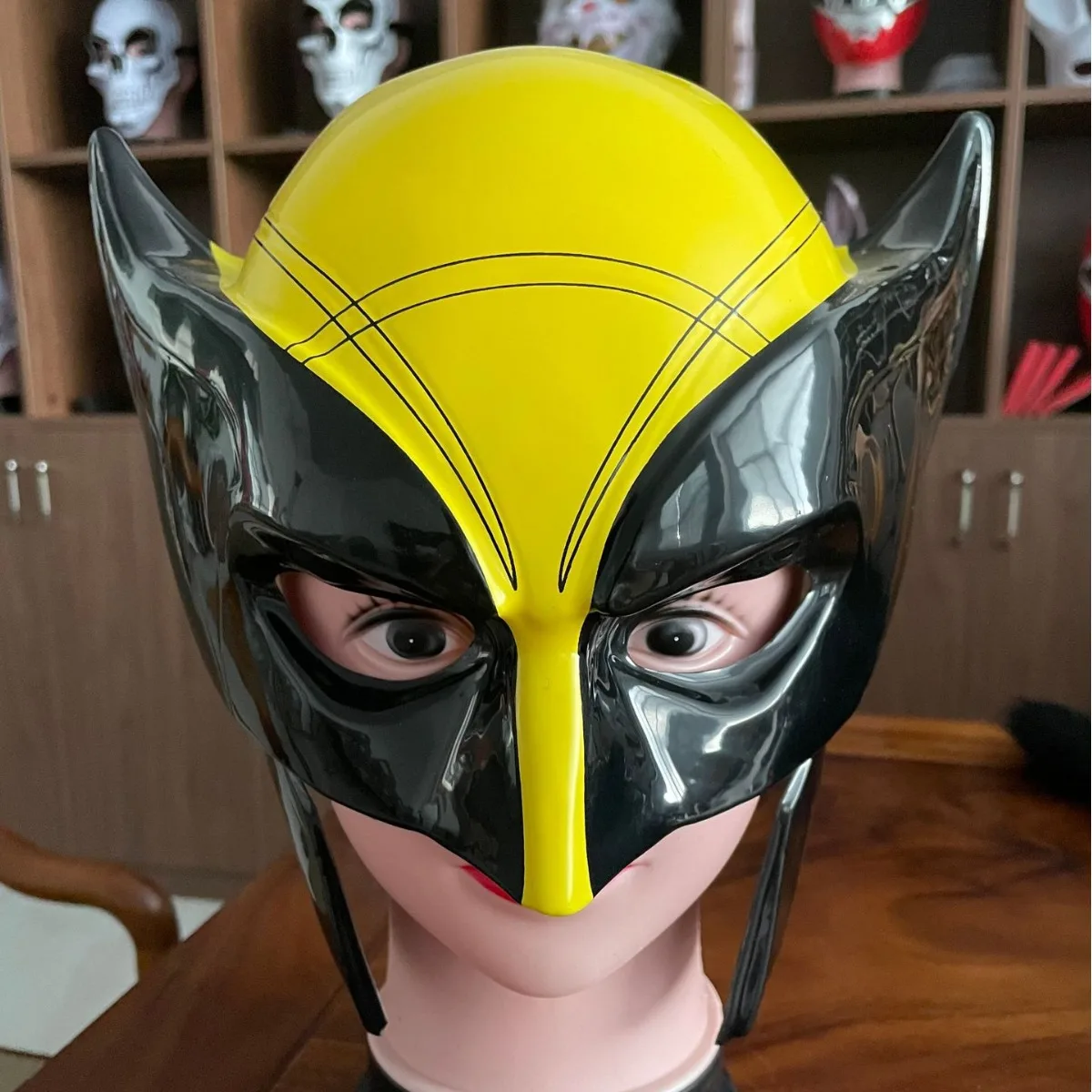 Masque d'Halloween Deadpool Avengers, ensemble de tête de Wolverine, casque en PVC jaune, accessoire de bricolage, cadeau d'anniversaire pour homme, 2024