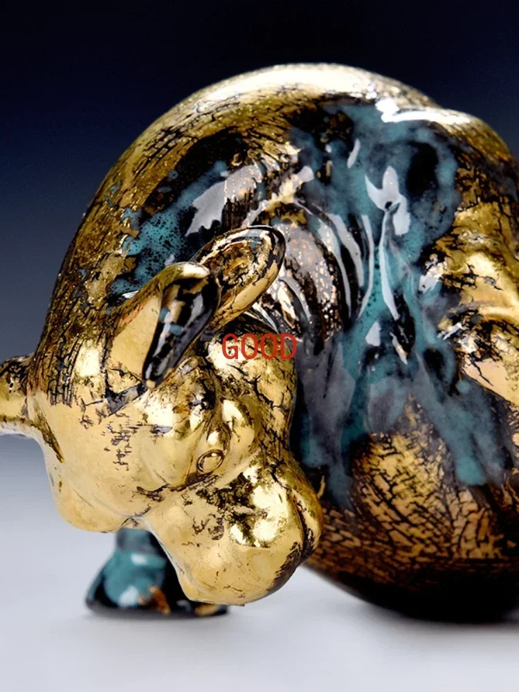 

Скульптура быка из золотистой бронзы, элегантный декор для дома и офиса