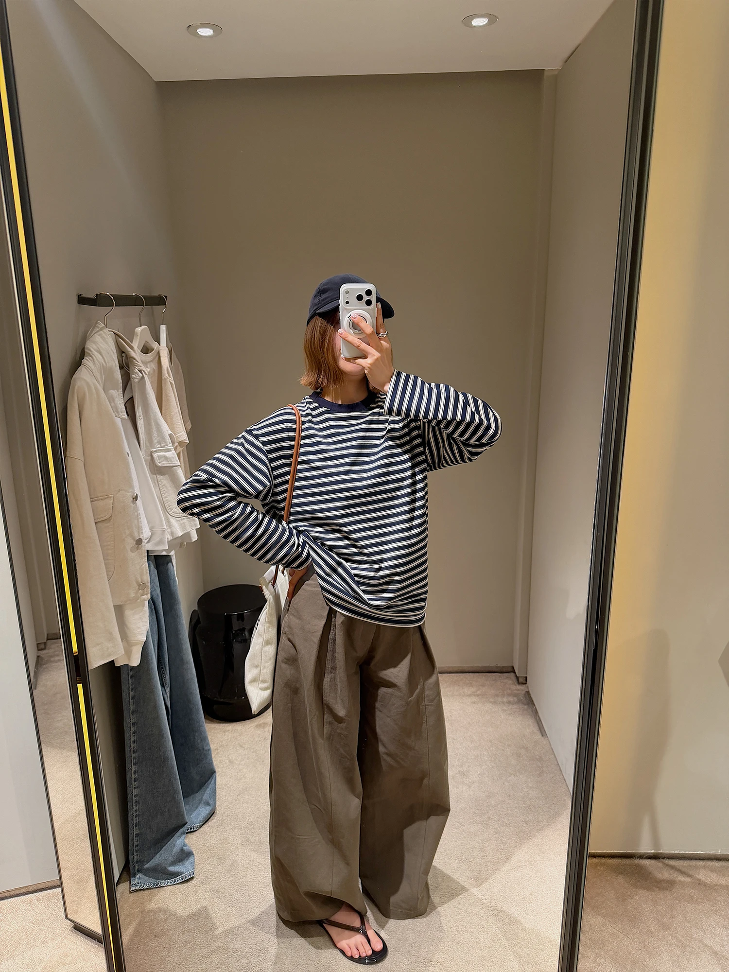 

Spring Lazy Striped Girl round Neck Loose Long Sleeve T-Shirt Women's Loose Fit Cotton Crew Neckfallen Shoulder Stripe T-Shirt