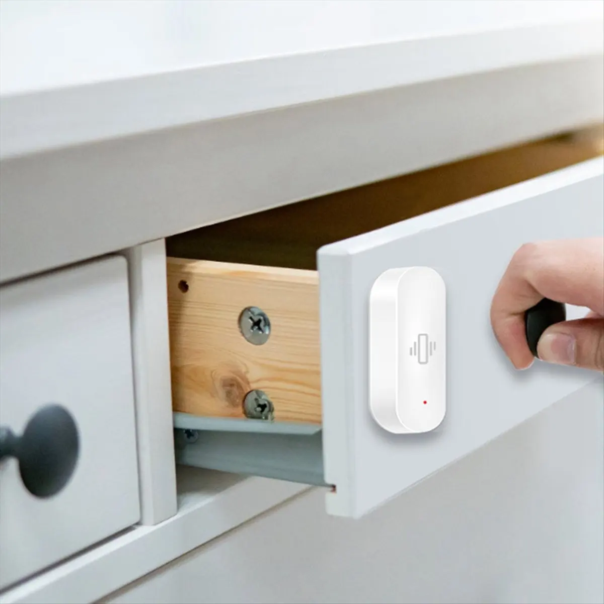 Tuya WiFi Smart Vibration Sensor Motion Detection Real-Time Remote Monitor Alarm for Home Window Drawers