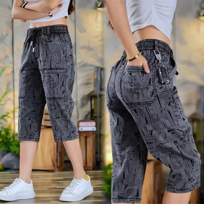 

Summer Thin Embroidered Seven-Quarter Shorts Women's Loose Straight Leg Sporty Short Pants with Six Pockets Casual Fashion