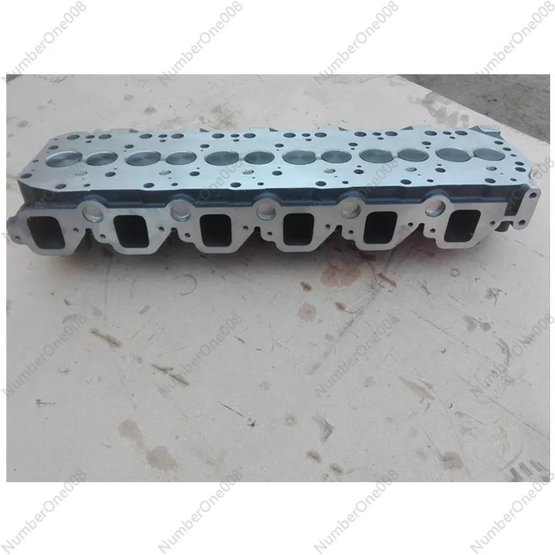 Factory Direct Sales TD42 Cylinder Head Assembly, Diesel Engine, Four-cylinder, Cast Iron Cylinder Head Assembly TD42 Factory Pr