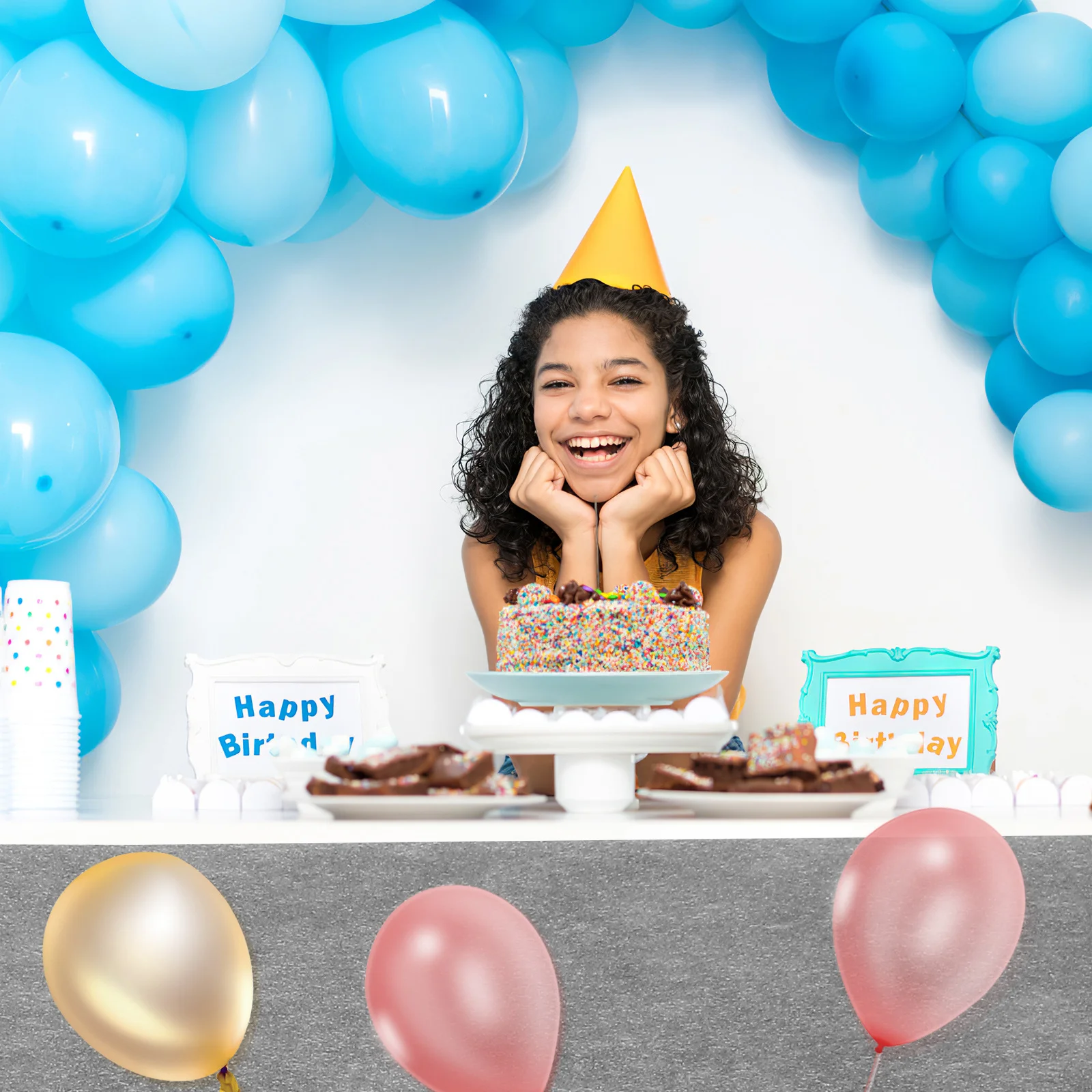 

2 Rolls Table Runner Disposable Non-Woven Fabric Table Cover Decoration for Wedding Birthday Party Dining Room Tablecloth