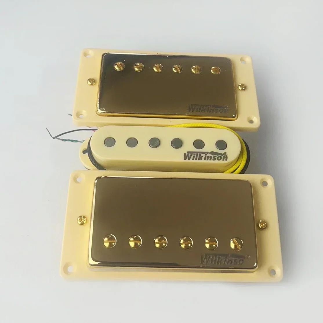 

Новый. Набор звукоснимателей для электрогитары Humbucker, сделано в Южной Корее