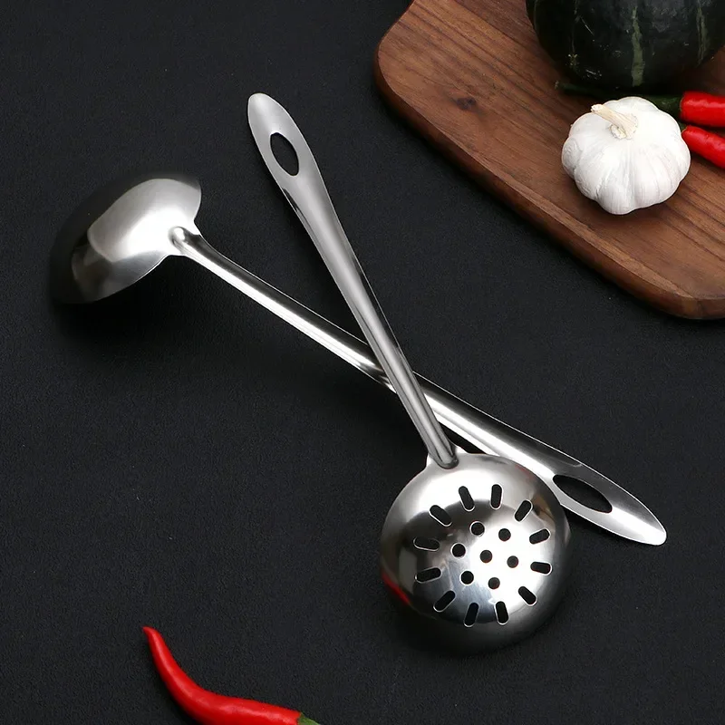 304 Stainless Steel Soup Ladle Enlarge Oil Skimmer Ramen Scoop Multifunctional Leaky Hole Pasta Strainer Kitchen Utensils