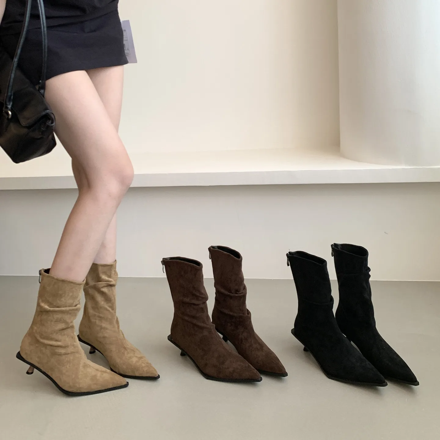 

Bailamos/2020 новые брендовые женские полусапоги на тонком среднем каблуке, уличные модельные туфли-лодочки, модные плиссированные женские элегантные ботильоны, обувь