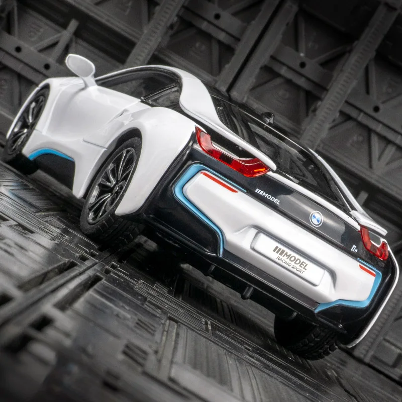 1:22 Puertas modelo supercoche de aleación BMW I8 y capó de motor, el maletero se puede abrir, tiene funciones de sonido y iluminación simuladas