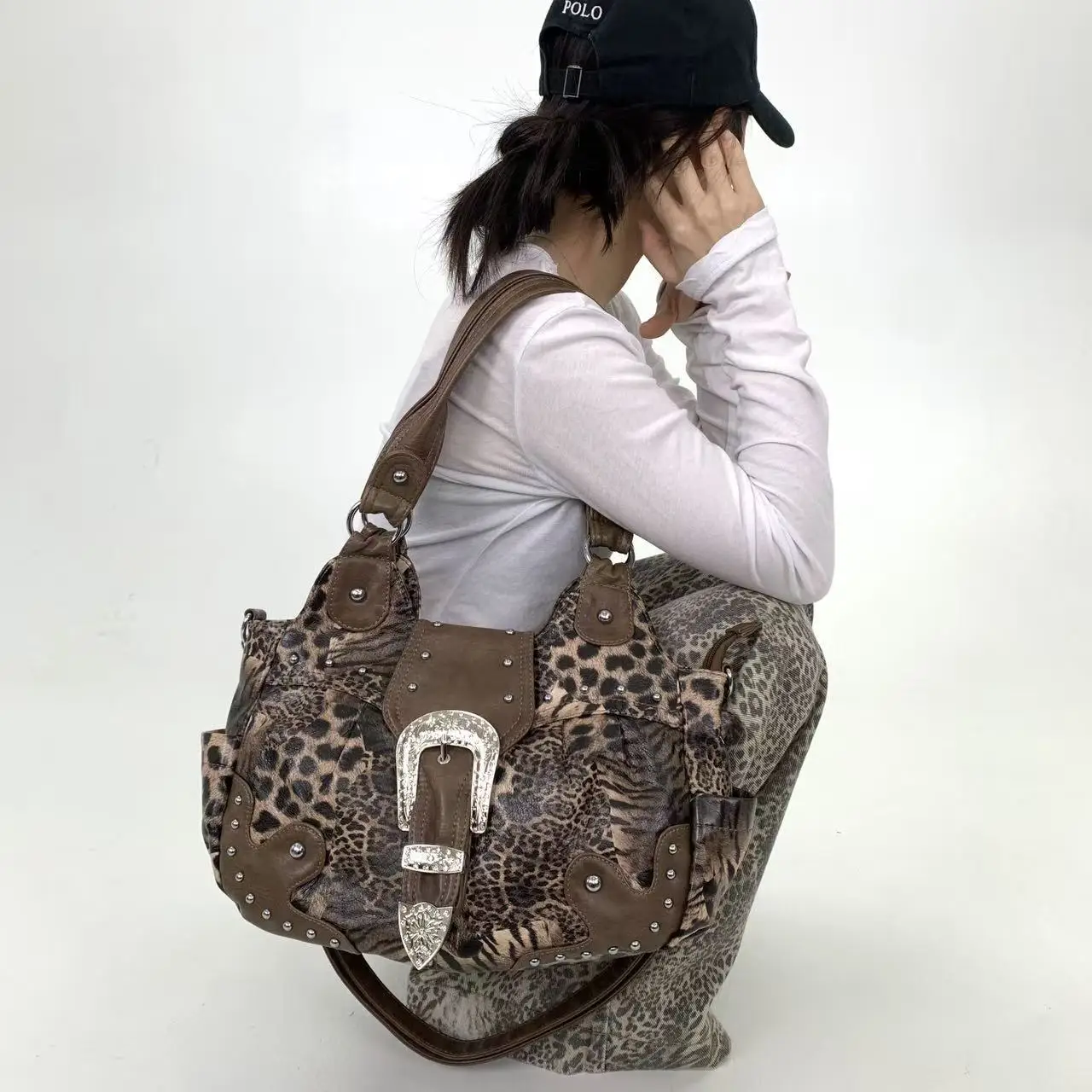 Y2K street personality spicy girl leopard print patchwork tote bag with multiple pockets and rivets retro crossbody handbag