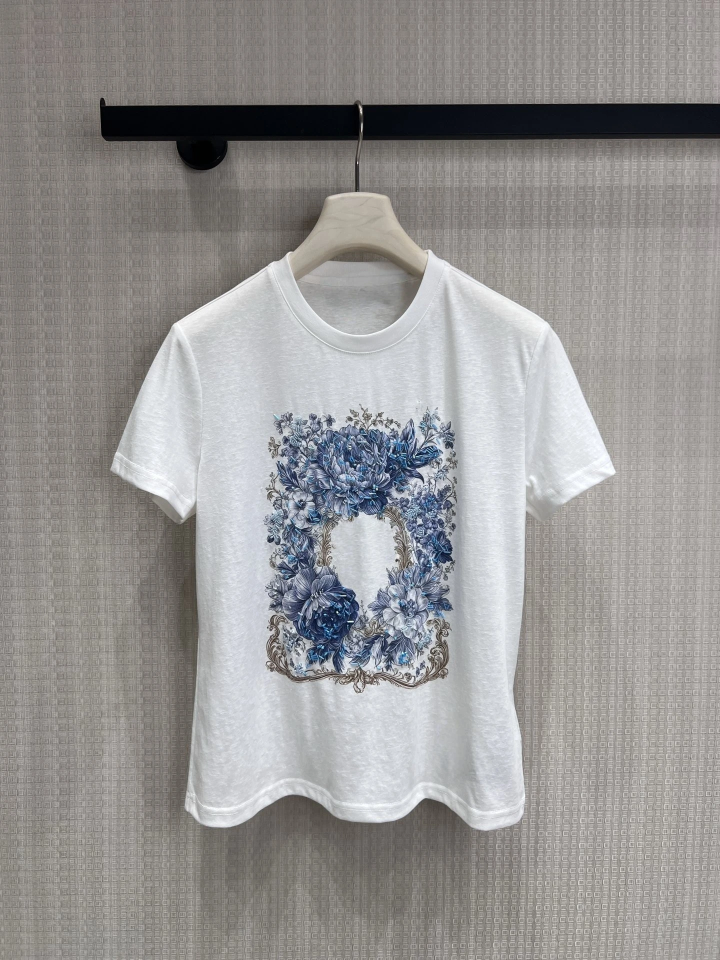 

Romantic Blue Flower Oil Painting Short Sleeve round Neck Pure Cotton Heavy Embroidery Women's T-shirt French Style Slim Fit