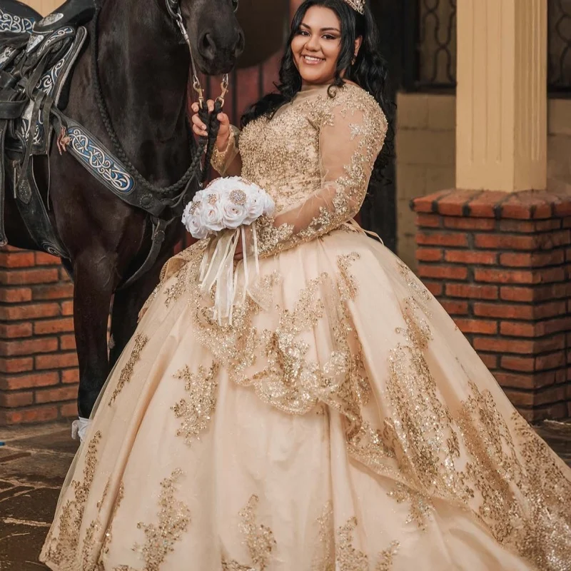

Shiny Champagne Quinceanera Dresses Off the Shoulder Golden Glitter Beadwork Crystal Decal Long tail Bow Vestidoe 15 Quinceanera