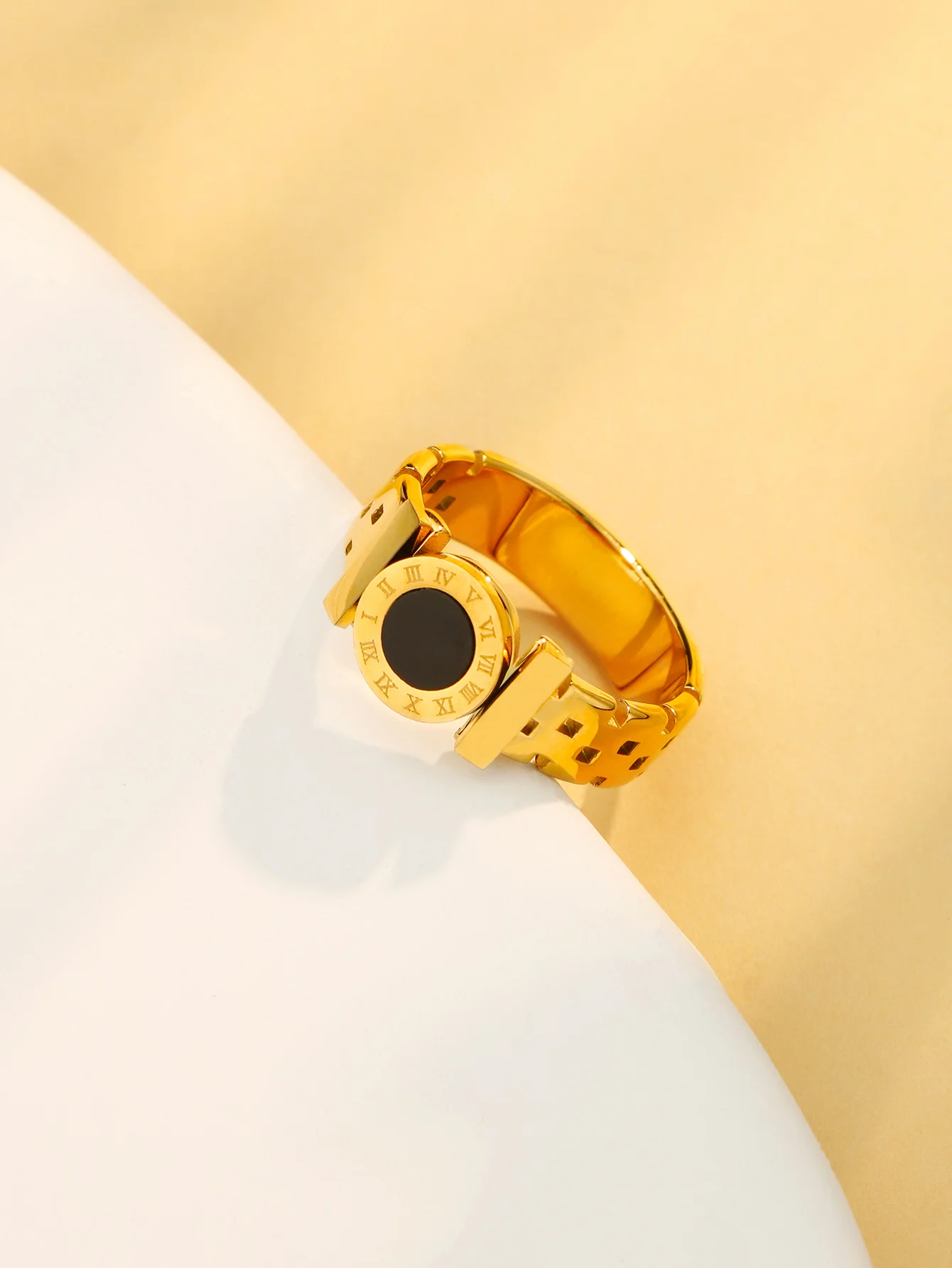 1 Piece New Trendy Stainless Steel Upscale Punk Jewelry Gold Color Hollow Round Roman Numerals Rings For Men Women Couple Gifts