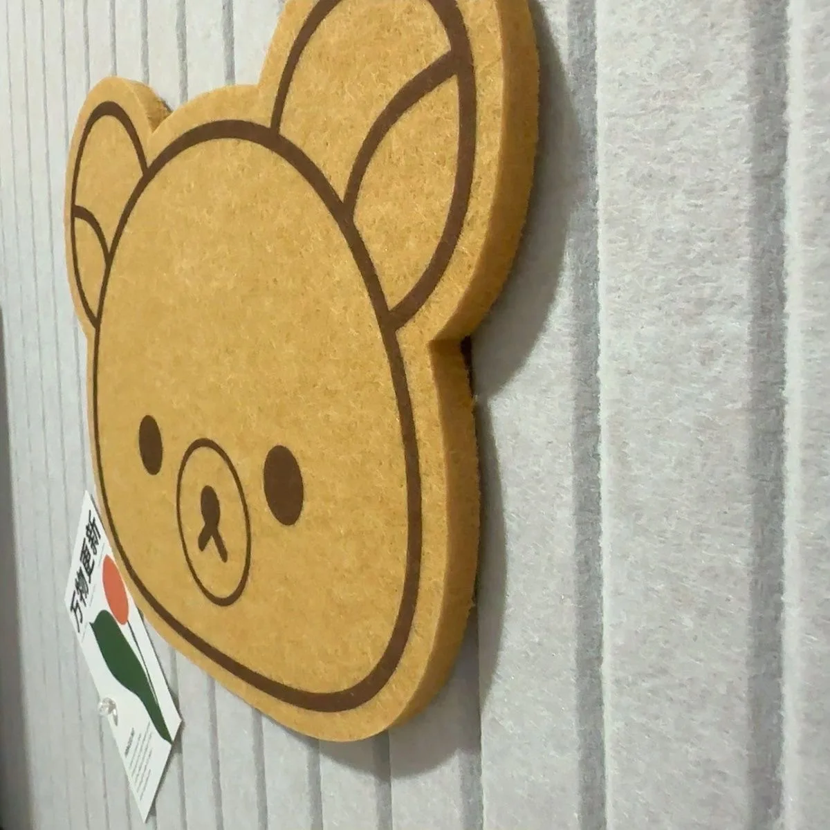 30 centimetri Nuovo Rilakkuma Feltro Bordo Del Fumetto Antiscivolo Camera Da Letto Addensato Orso Adesivo Da Parete Messaggio Bordo Commemorativo Foto Da Parete regali