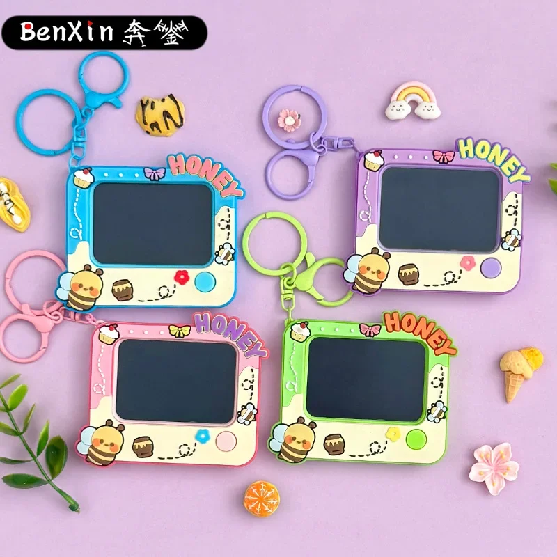 

2025 Minso Creative bee graffiti board keychain bag pendant, cute couple car key chain pendant