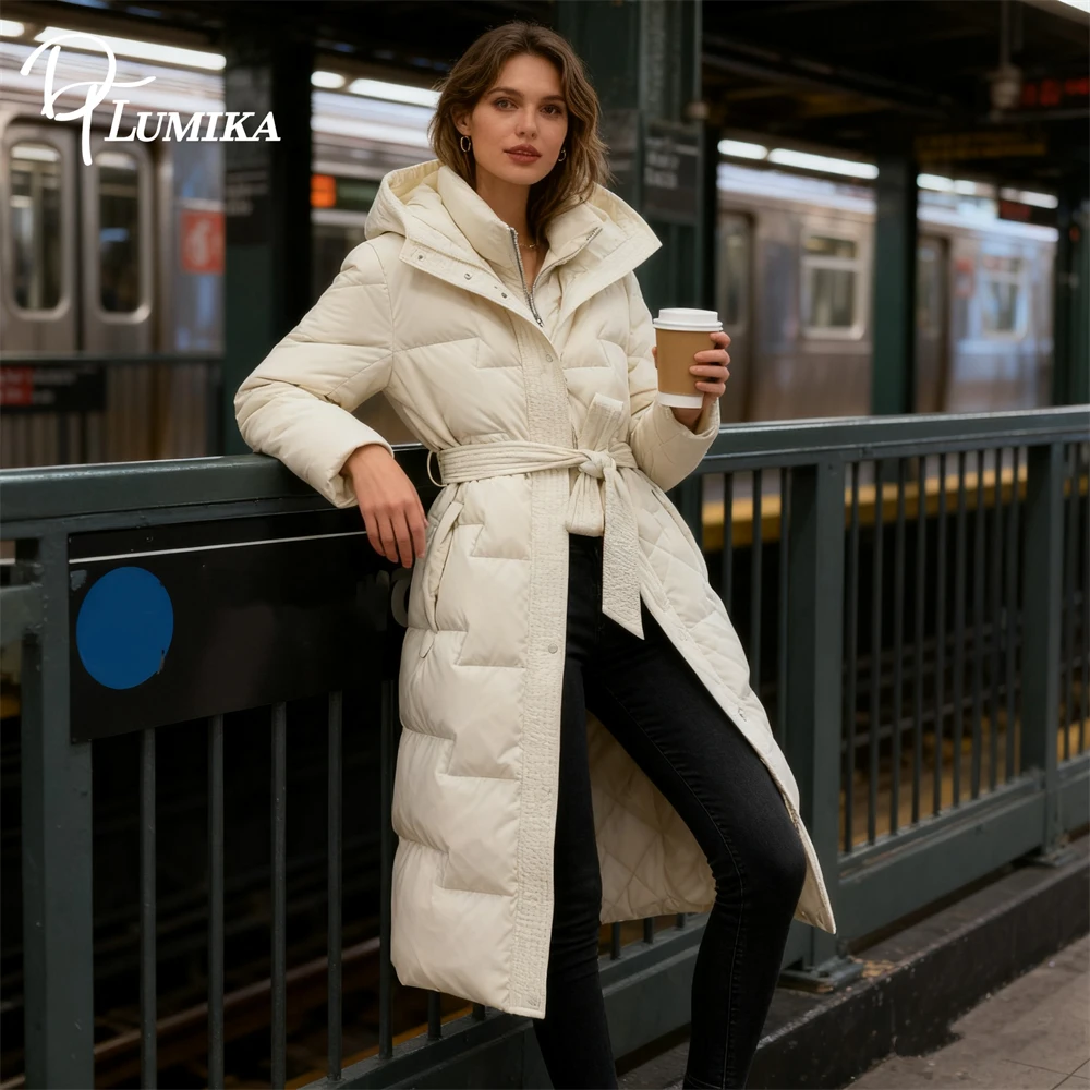 سترة طويلة DTLumika 2025 للنساء، سترة دافئة سميكة فوق الركبة، سترة بحزام تنحيف صلبة عصرية جديدة