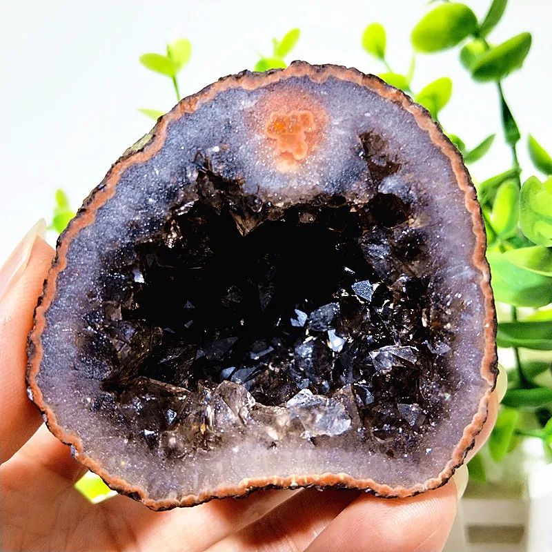 Natural Stones Sanguo Red Stone Quartz Crystal Geode Real Raw Mineral Witchcraft Meditation Spiritual Crystals Room Decoratio