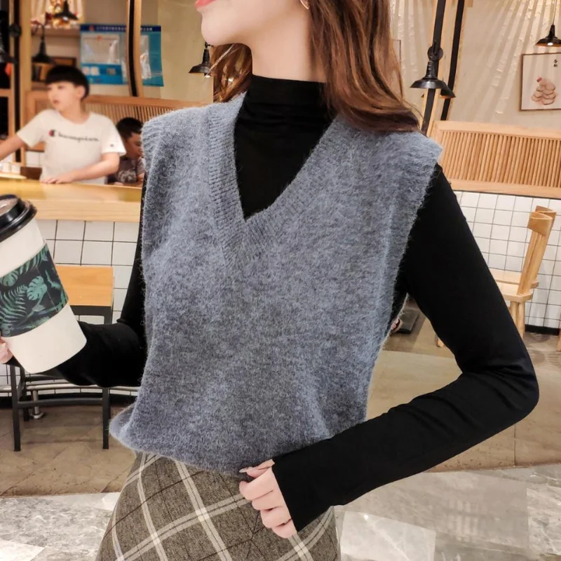 Autumn Vest 2023 New Sweater Women Knitted Vest Sleeveless Outwear Sweater Tank Top Versatile Coat Women Solid Pullover Female