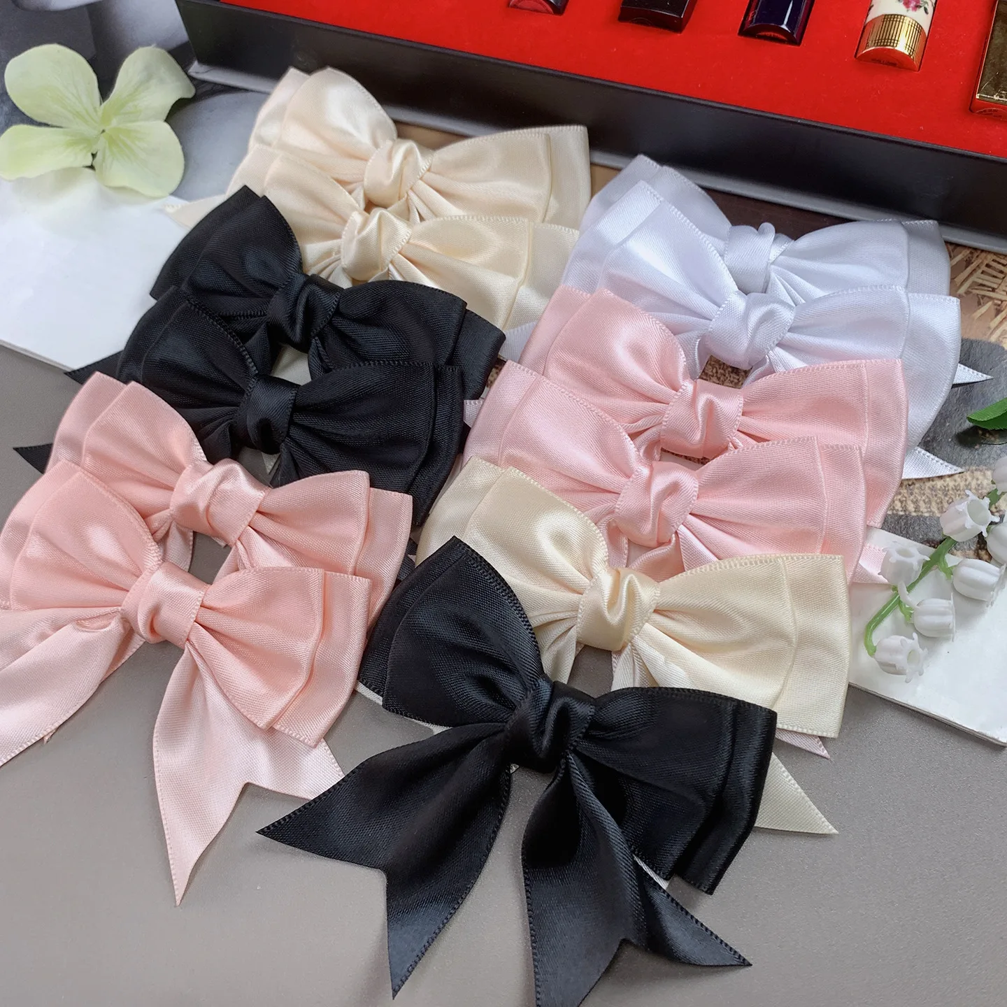 100-pcs-lot-handmade-satin-ribbon-bows-for-clothing-gift-wedding-party-diy-craft-decoration