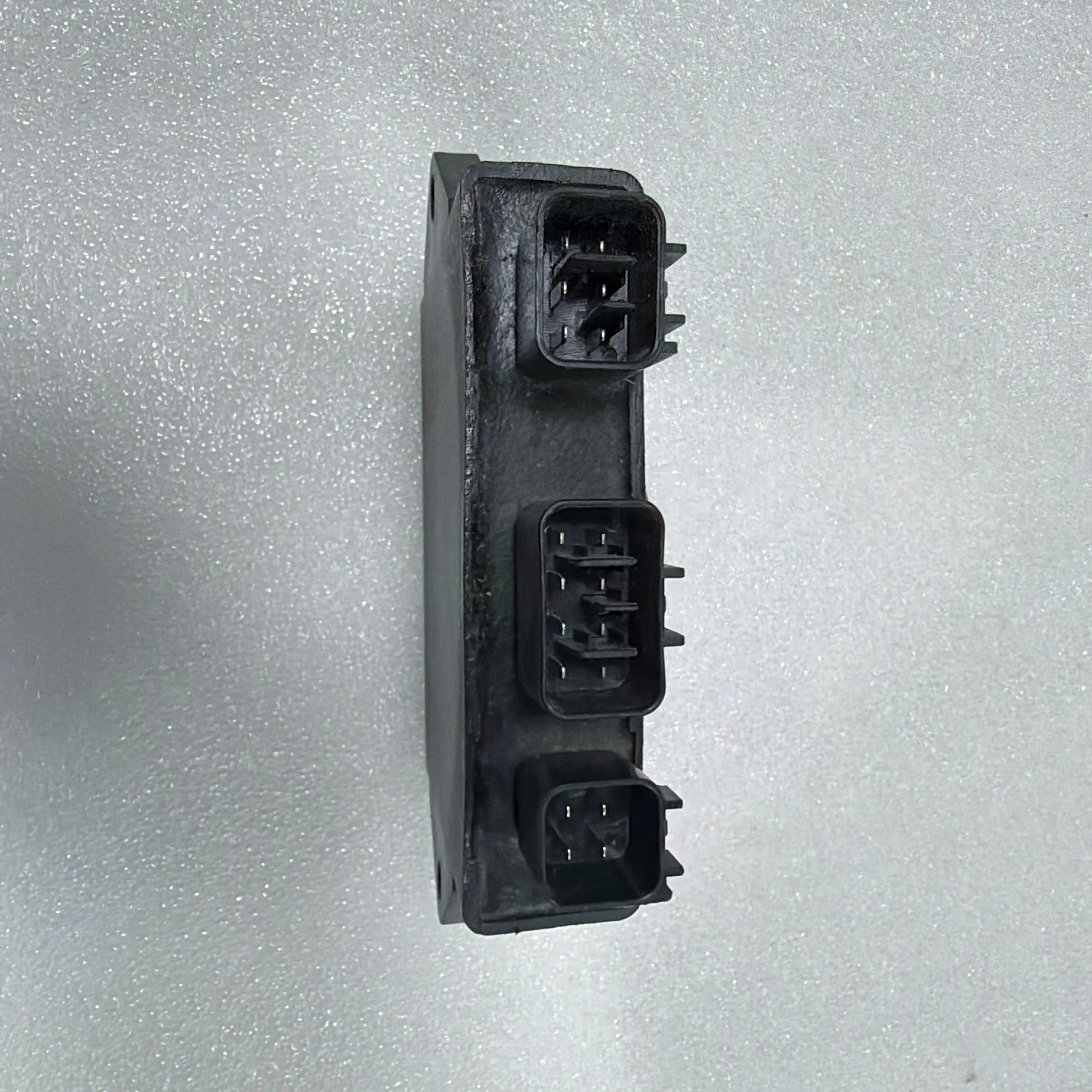 3-pin 18-pin Original Genuine ATV Igniter Assembly Suitable for Hisun HS400ATV 33200-103-0000