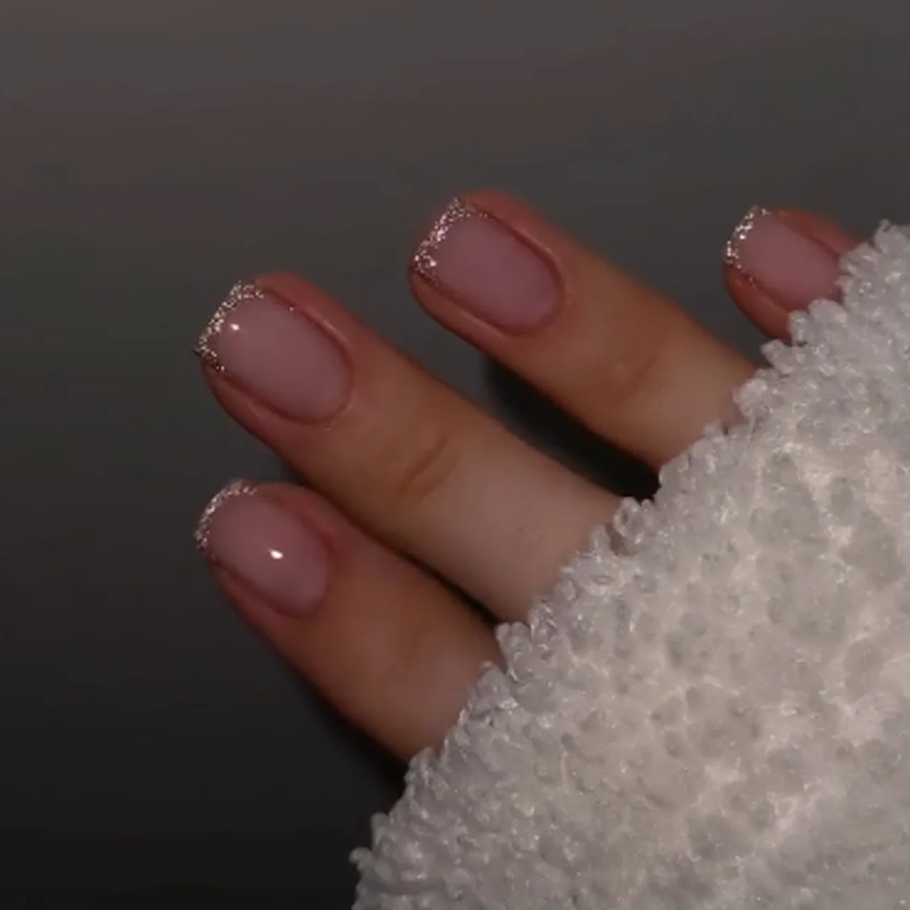 24pcs Simple White French Nails Short Square Press on Nails Electroplated Cat Eye Fake Nails Nude Pink Glitter False Nail Daily - view 4