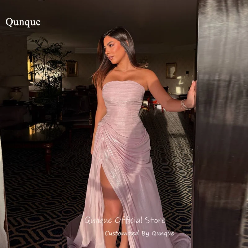 Qunque Modern Maxi Draped Evening Dresses Sexy High Slit Strapless Wedding Guest Dresses Pink Chiffon Robes De Soirée Customized