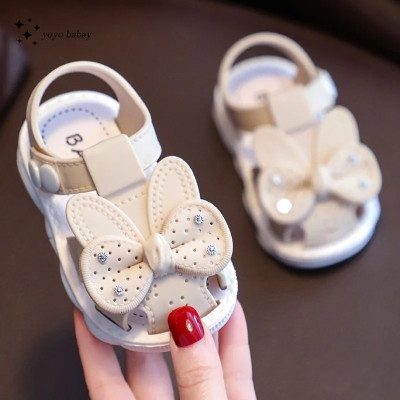 Sandalias de verano para niñas, zapatos anticolisión para niños pequeños, fondo suave de cuero genuino, sandalias de playa para niños