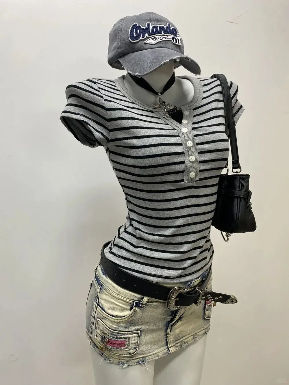 Y2k スウィートガールストライプ Tシャツ 2000 年代スリム原宿韓国ゴスストリートヴィンテージ Tシャツ半袖女性シックなパンク O ネック夏