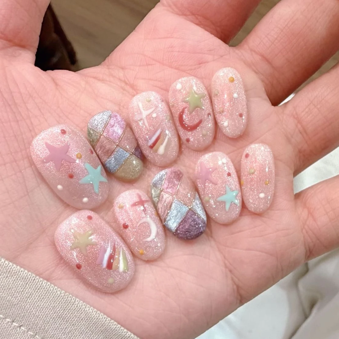 

10Pcs Sweet Pink Short Round Handmade Fake Nails French Fresh Colorful Polka Dots Stars Pattern Stick on Nails Removable Lovely