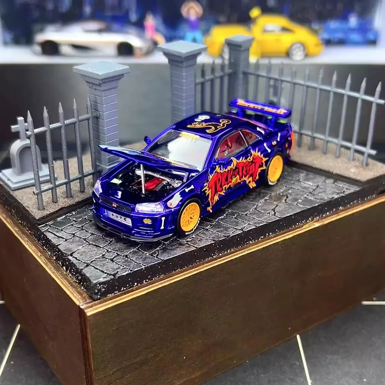 Modèle de voiture en alliage moulé sous pression à l'échelle 1:64 Skyline GT-R R34 Halloween, jouet de collection, cadeau, souvenir, ornement de présentation