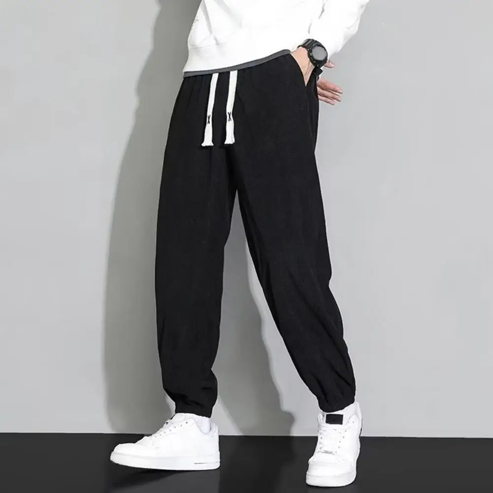 Regular Fit Trousers Breathable Men's Sports Pants with Drawstring Waist Ankle-banded Design for Jogging Gym Workouts for Spring