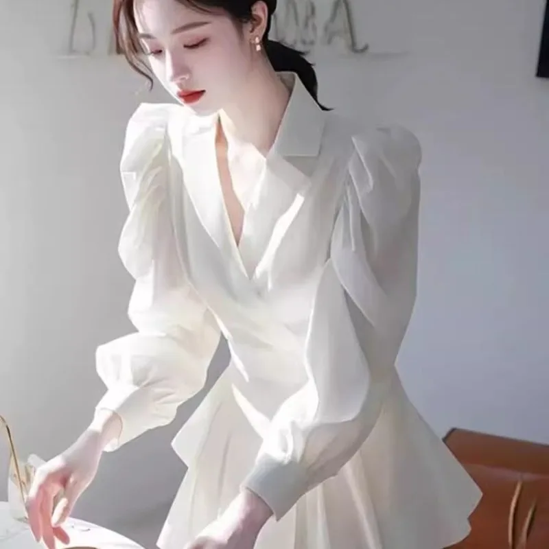 여성 로열 시스터 패션 슈퍼 멋진 캐주얼 웨이스트 탑 2026 봄 신상 소금빛 은은한 성숙한 분위기 출퇴근 셔츠