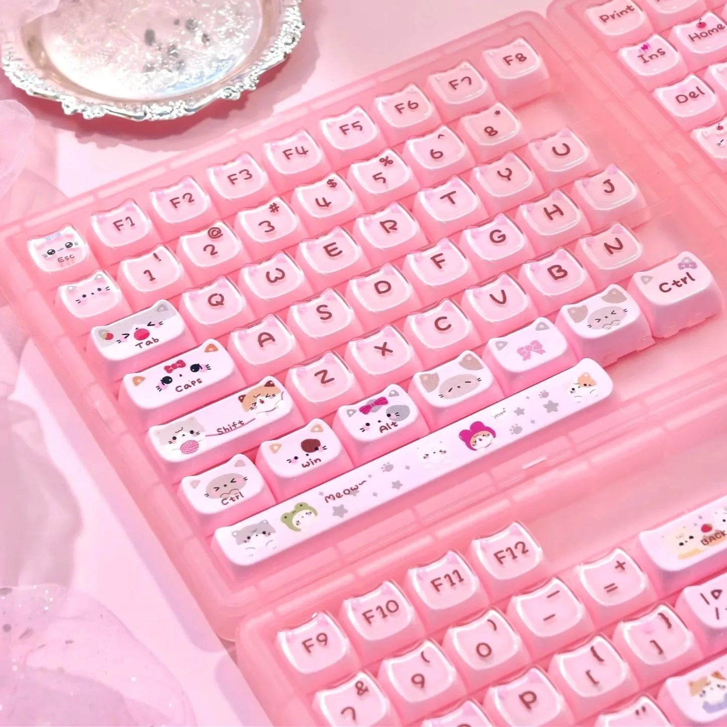 

Jelly Meow Cat Keycaps MAO Profile Crystal Pink Transparent 120 Keys Cute Kawaii for Girls Mechanical Keyboard