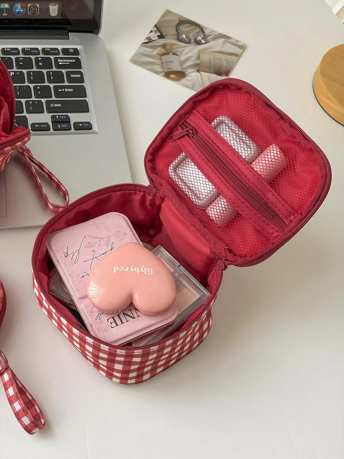 Red Grid Women Make Up Bag Round Tote Cosmetic Storage Pouch Handbag Travel Large Capacity Lipsticks Zipper Bag