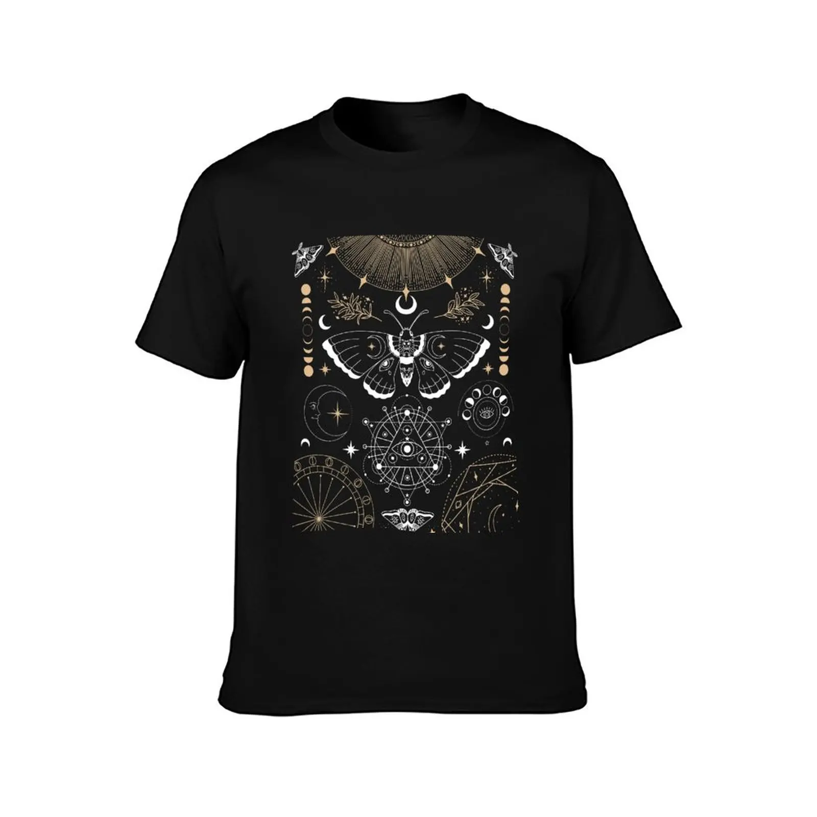Luna Moth Moon Phases Witchy Dark Academia Aesthetic - Butterflies Moon Phases - Witchy Goth Vibes - Wicca Constellation T-Shirt