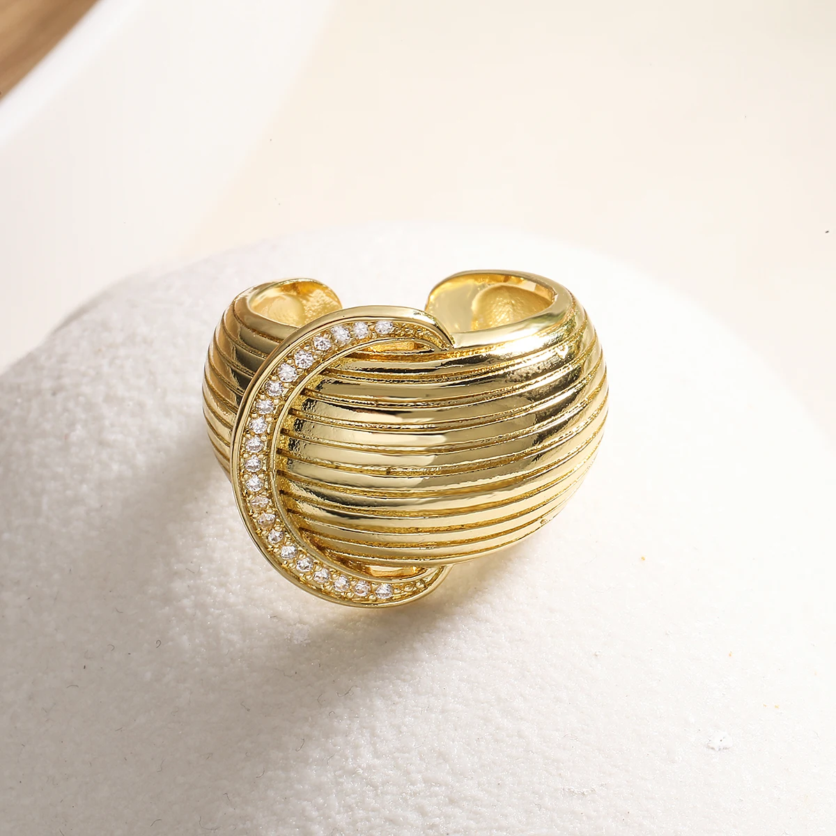 NEWBUY 2024 Hot Sale Gold Color High Polish CZ Rings For Women Party Jewelry Finger Accessories