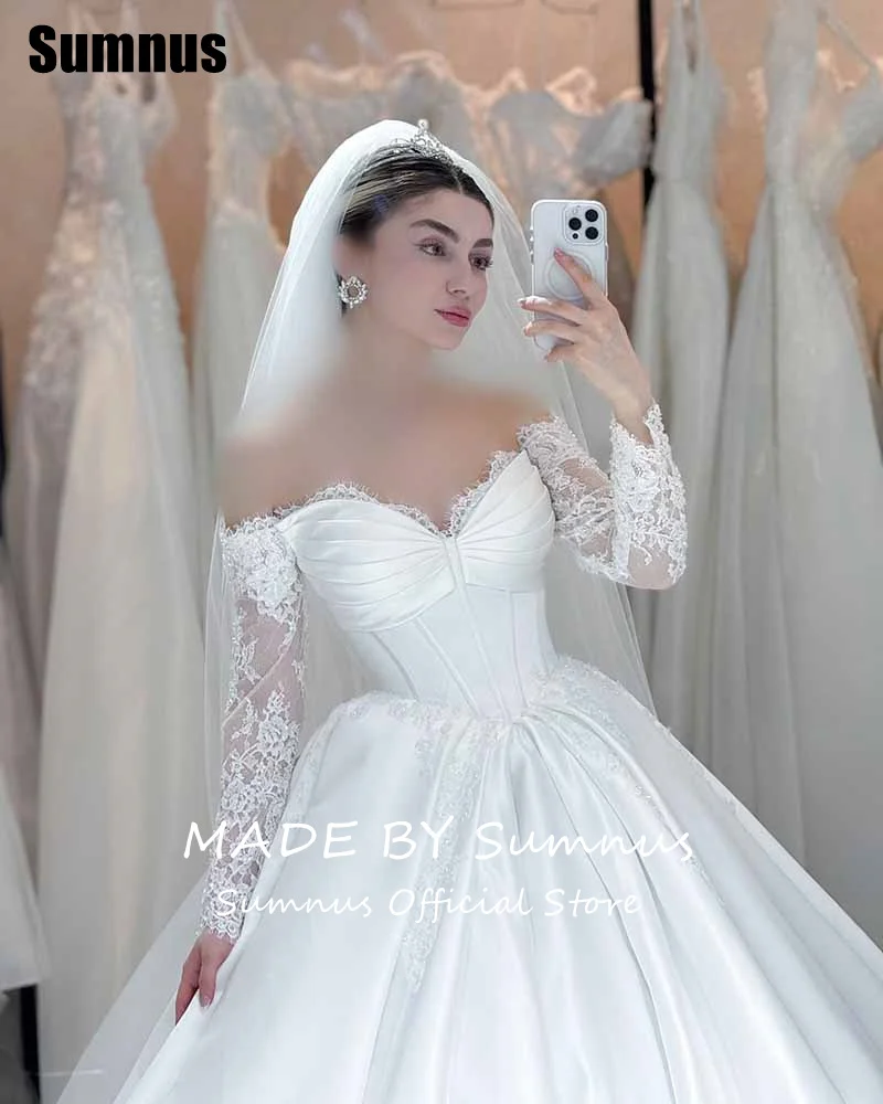Sumnus فساتين زفاف عصرية على شكل حرف A بأكمام دانتيل على شكل قلب فساتين زفاف من الساتان بطول الأرض فستان عروس مخصص