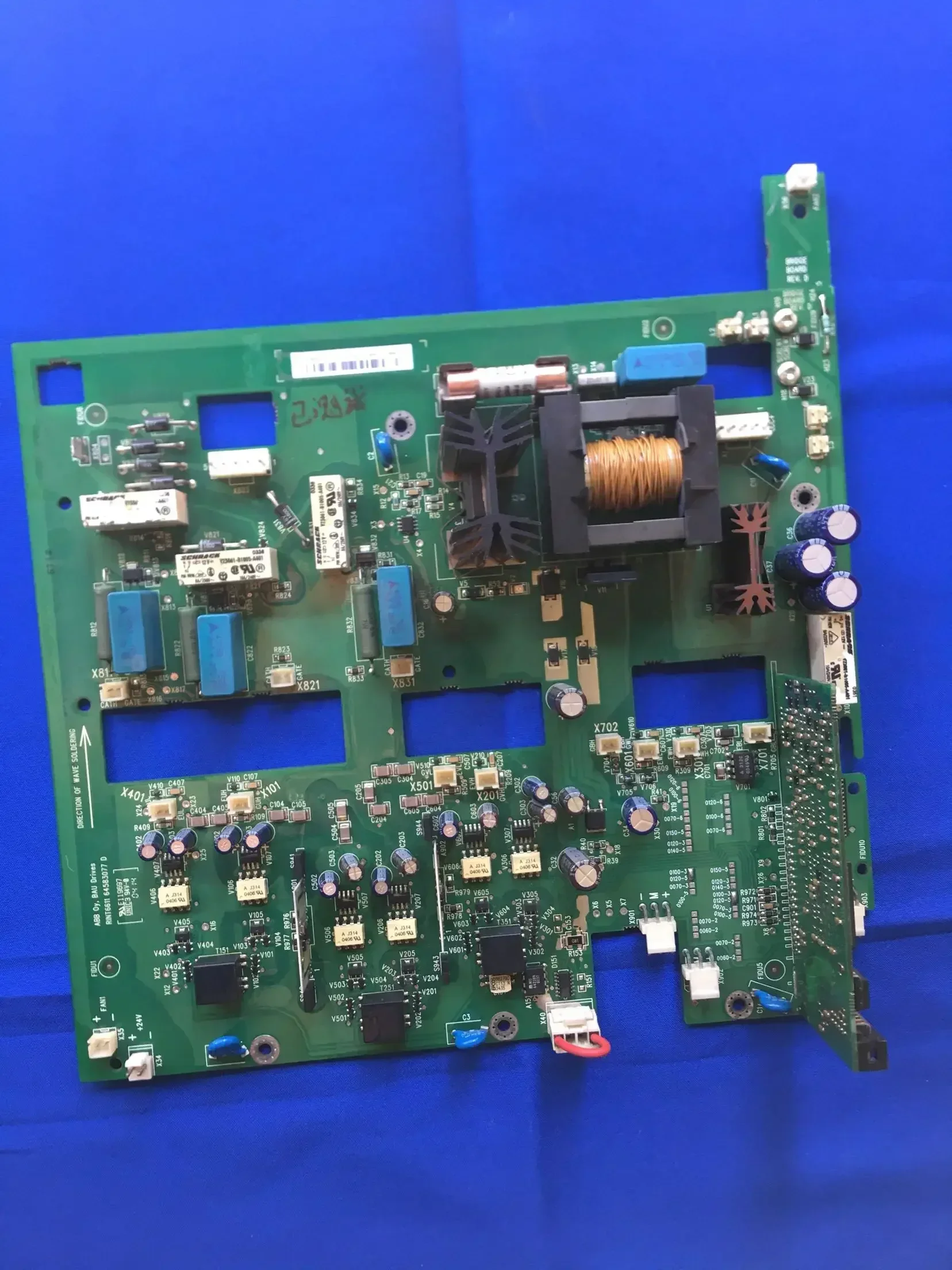 

Seiko RINT-6611C Trigger Board Main Board Frequency Converter ACS800 Series 55/75/90kw Power Driver Board