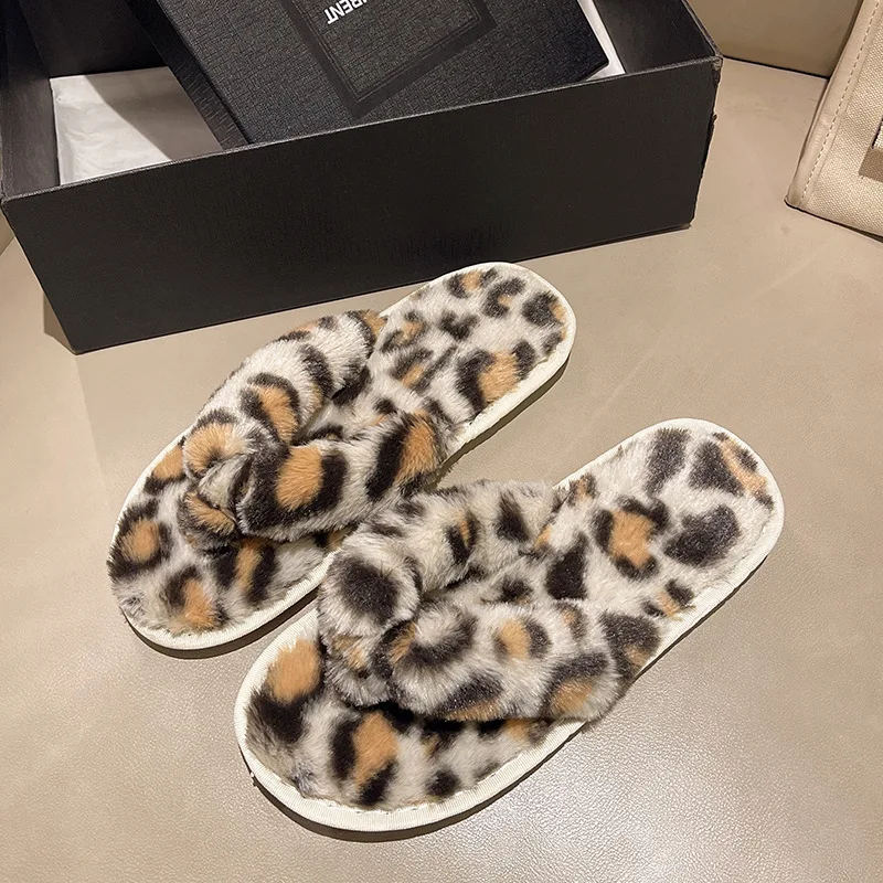 Nieuwe Dames Winter Harige Snoep-Gekleurde Konijn Haar Slippers Comfortabele Snoep-Gekleurde Huis Schoenen Vrouwen Lage Hakken Pluche Katoenen Slippers