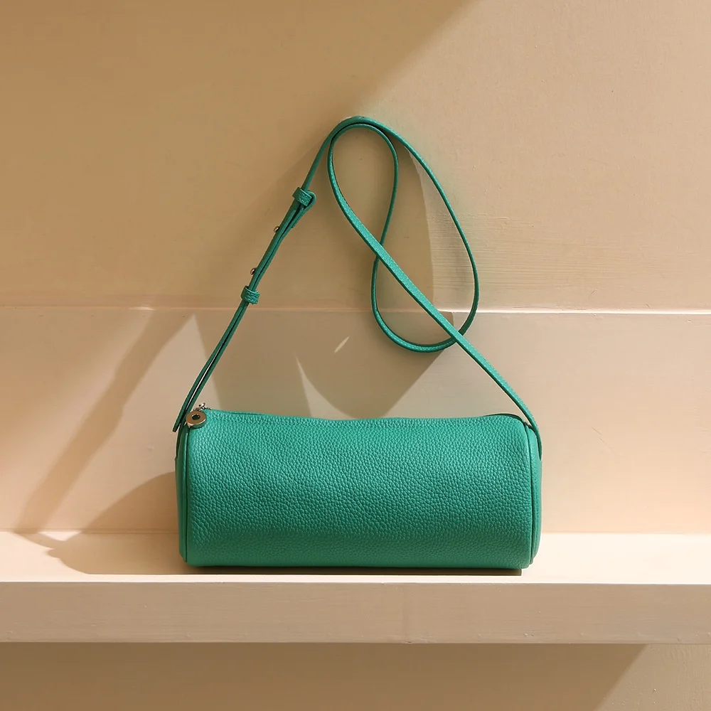 trendy-leather-canteen-bag-large-capacity-round-tube-commuter-bag-fashionable-women's-crossbody-bag-simple-style-2025-new-model