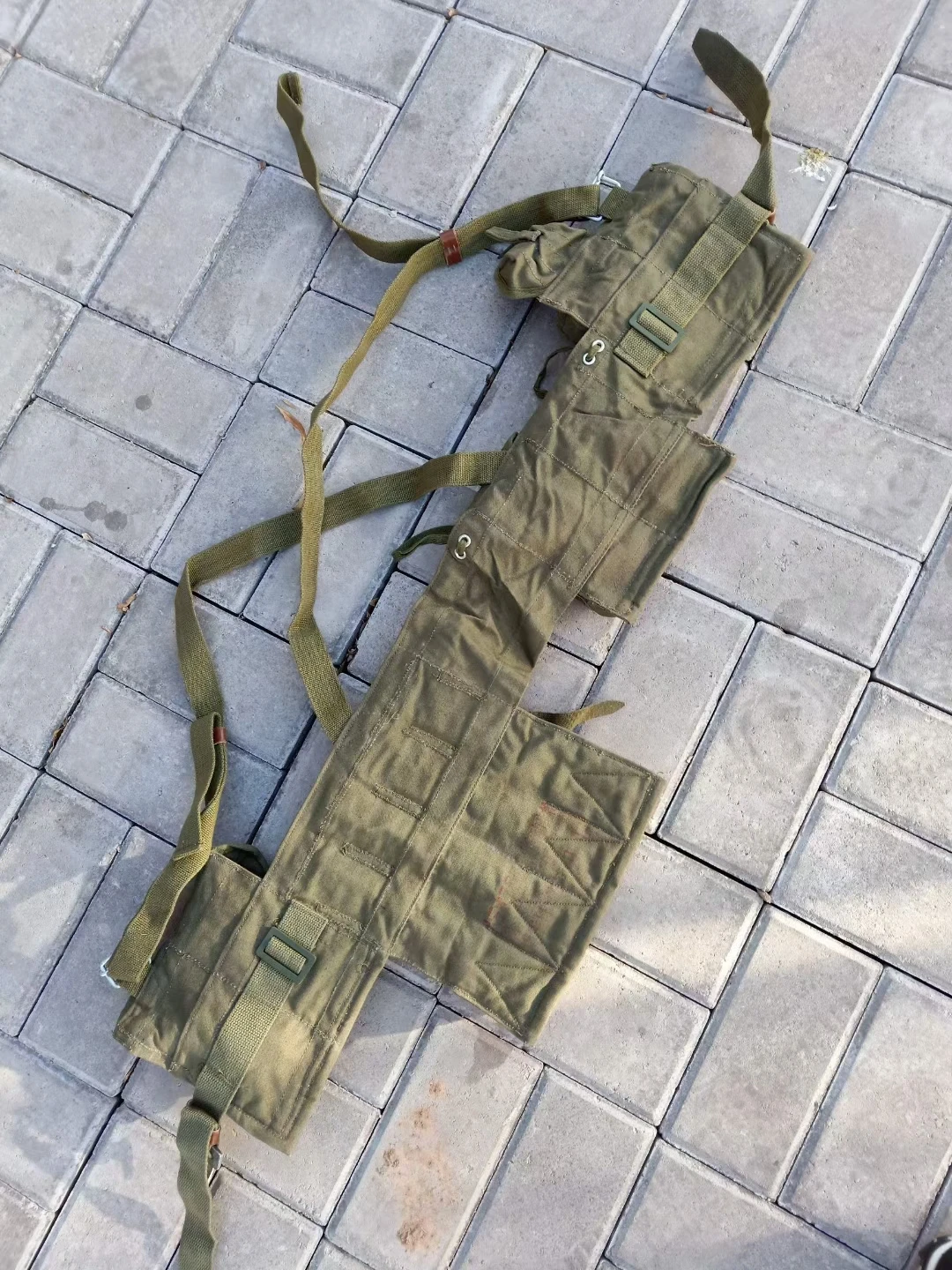 Armyshop2008 حرب فيتنام النوع الصيني 63 الحقيبة الصدر تلاعب باندولير ماج الذخيرة القديمة الأصل فائض المجموعة العسكرية